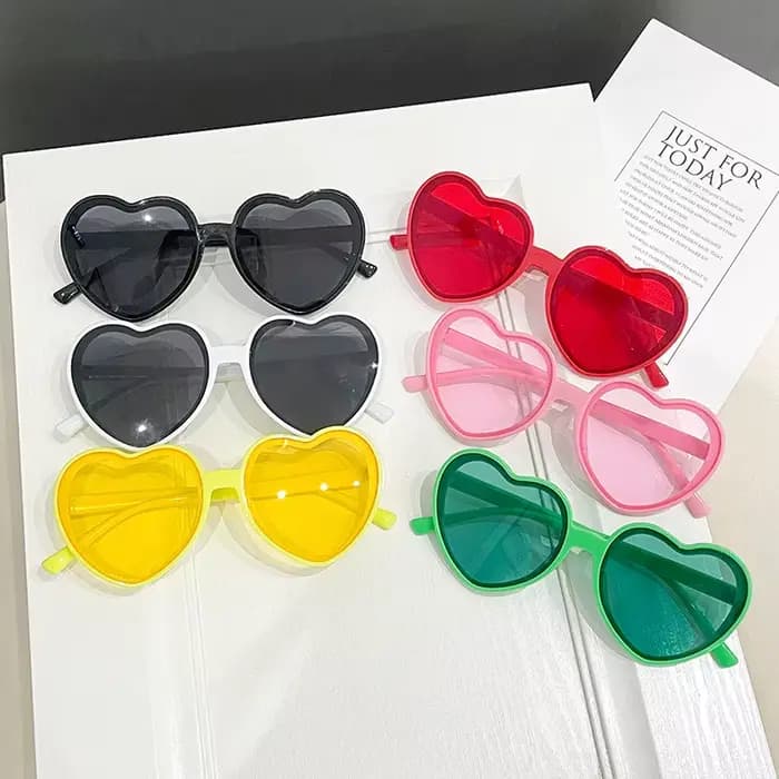 Nouvelles Lunettes de Soleil Vintage Cœur pour Femme et Homme