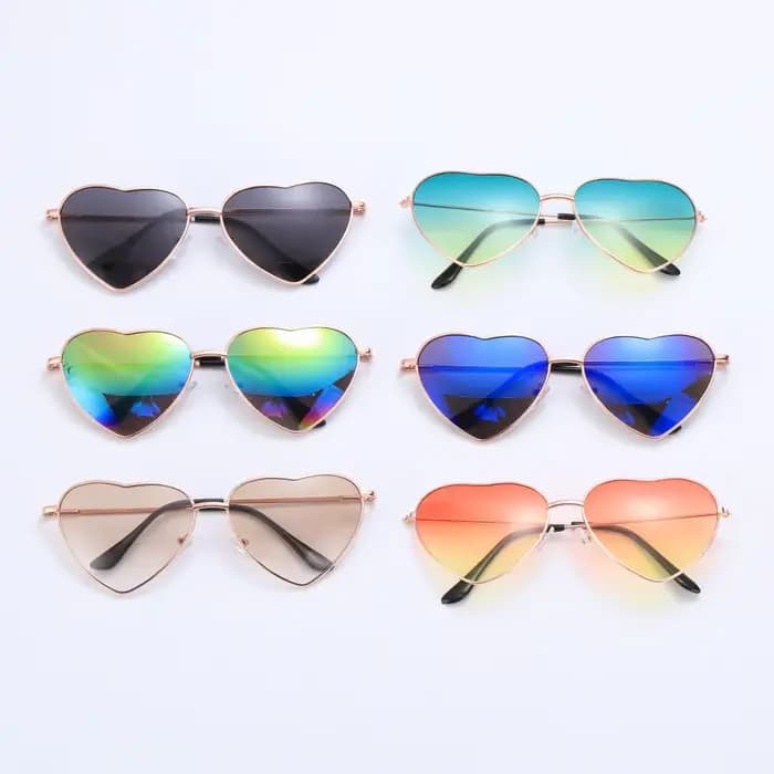 Lunettes de soleil vintage en forme de cœur avec monture en métal