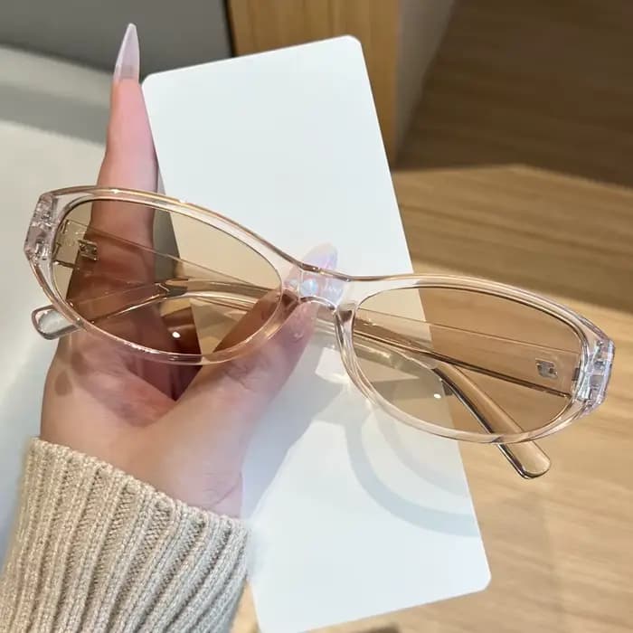 Lunettes de soleil carrées tendance