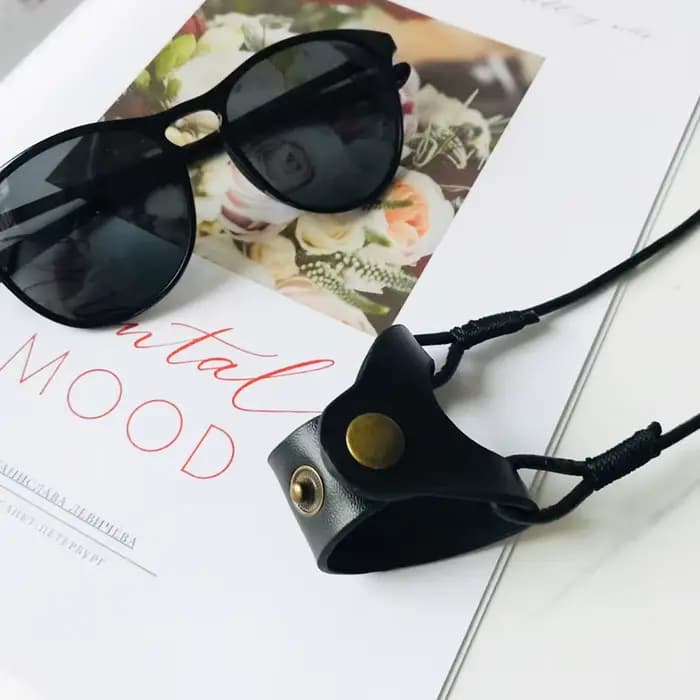 Porte-sangle de lunettes de soleil à la mode