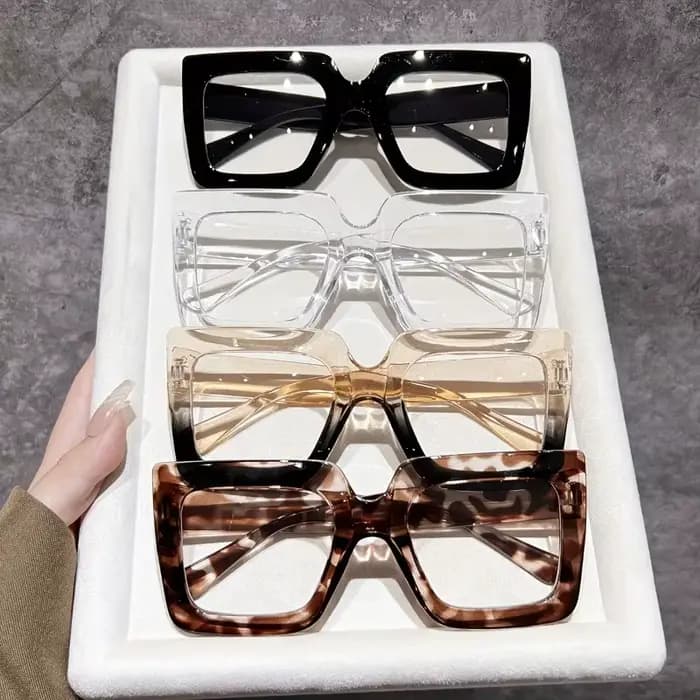 Lunettes carrées à monture large pour femmes