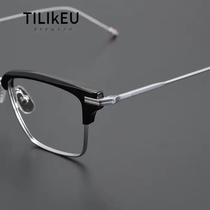 Montures de lunettes en titane pur de la marque New York