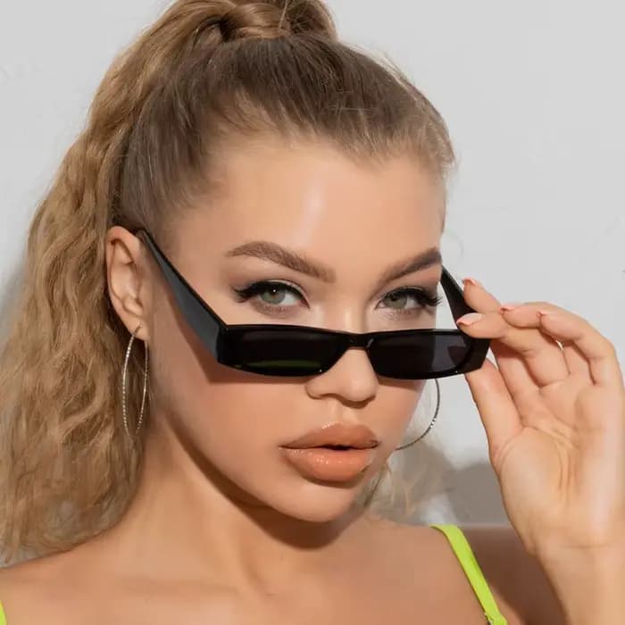 Lunettes de soleil rectangulaires à monture étroite pour femmes