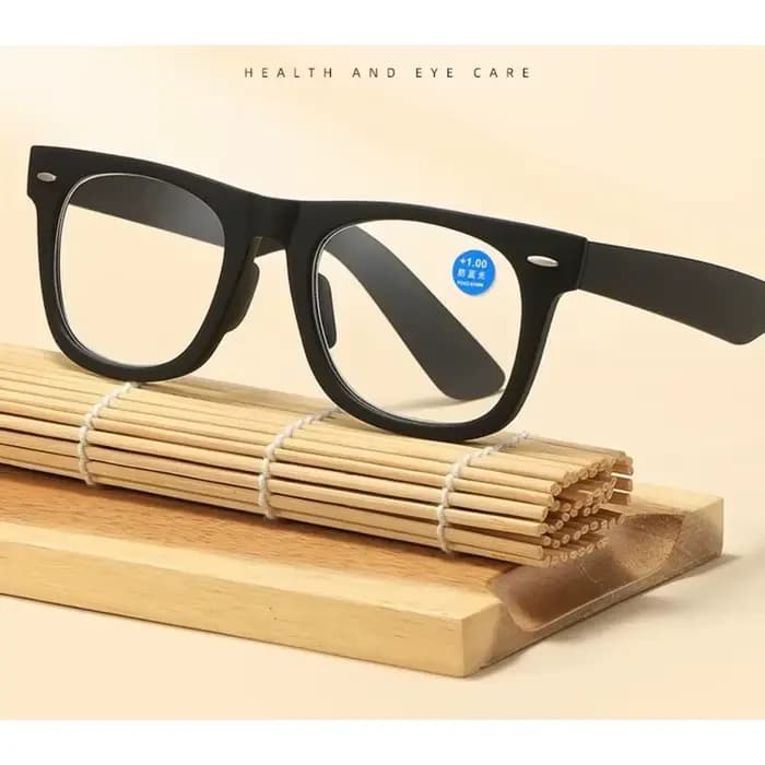 2025 Lunettes de lecture de haute qualité avec anti-lumière bleue et ultra légères pour personnes âgées