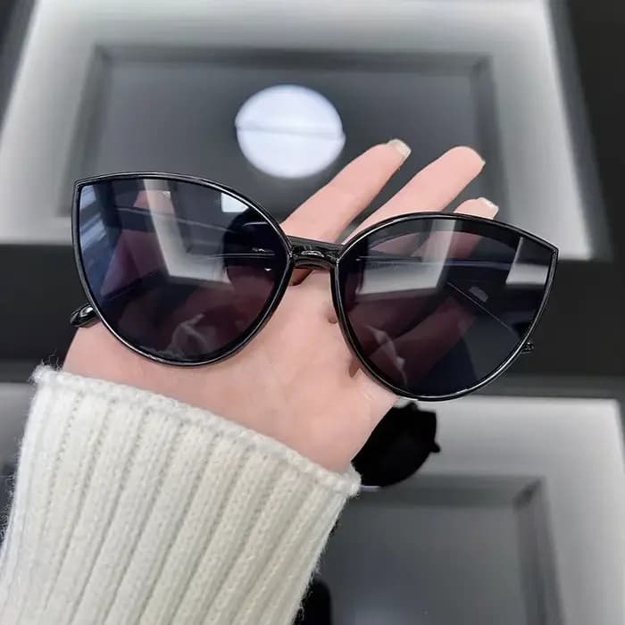 Lunettes de soleil rondes tendance pour femmes et hommes