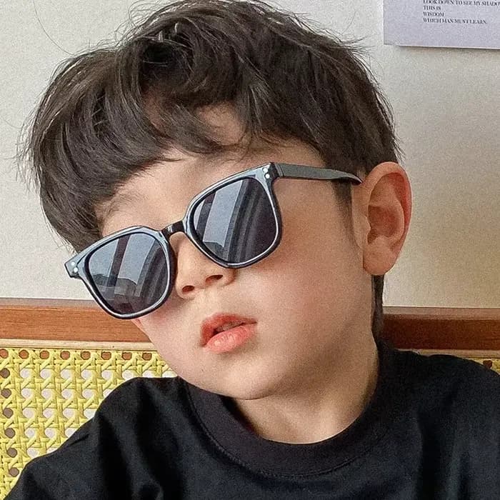 Lunettes de soleil vintage carrées pour enfants