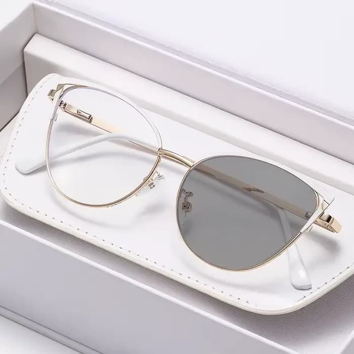 Lunettes de vue photochromiques œil de chat tendance 2026 pour femmes