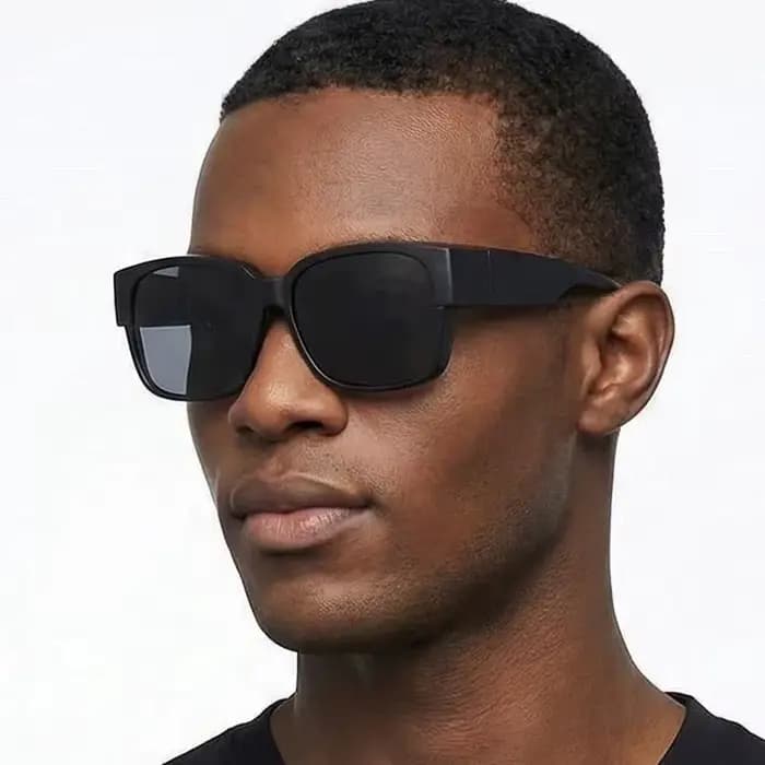 Lunettes de soleil polarisées surdimensionnées tendance à porter par-dessus