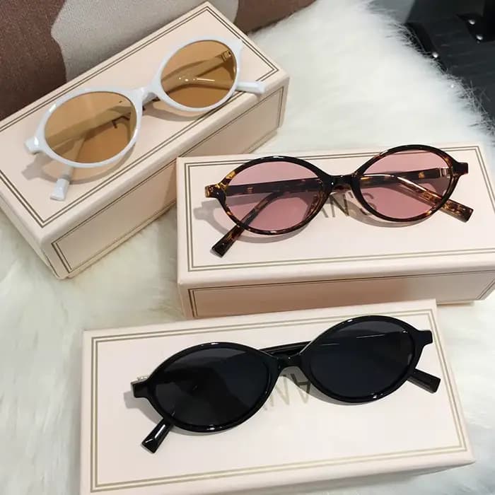 Lunettes de soleil ovales à la mode pour femmes