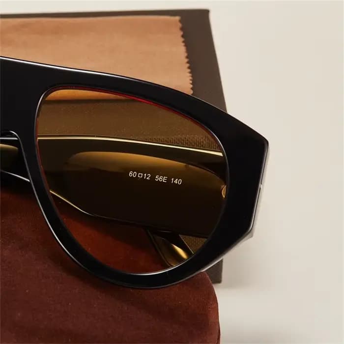 Lunettes de soleil classiques