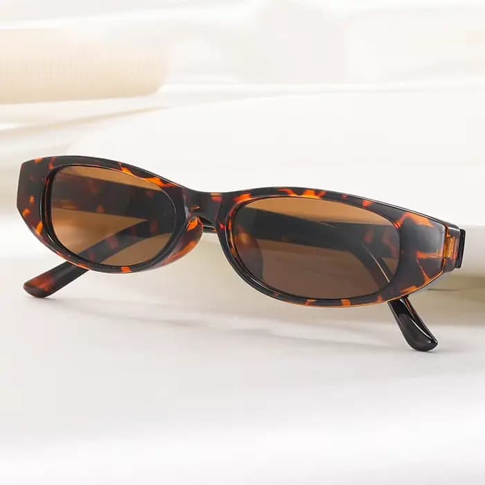 Lunettes de soleil œil de chat mignonnes à petite monture pour femmes