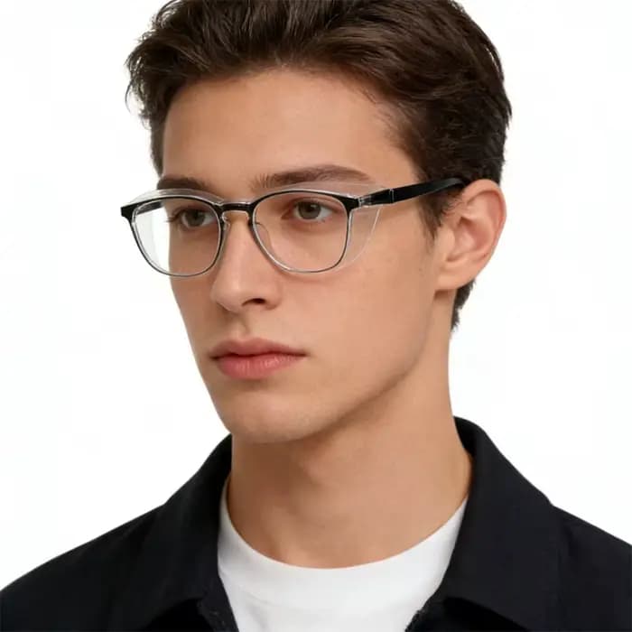 Une paire de lunettes de sécurité tendance transparentes