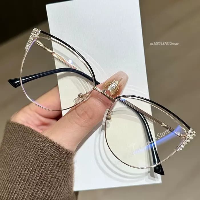 2025 nouveau exquis diamant clouté métal monture de lunettes pour femmes Anti lumière bleue