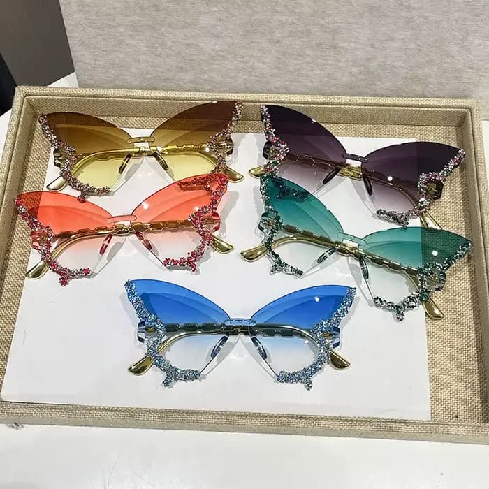 Lunettes de soleil papillon œil de chat