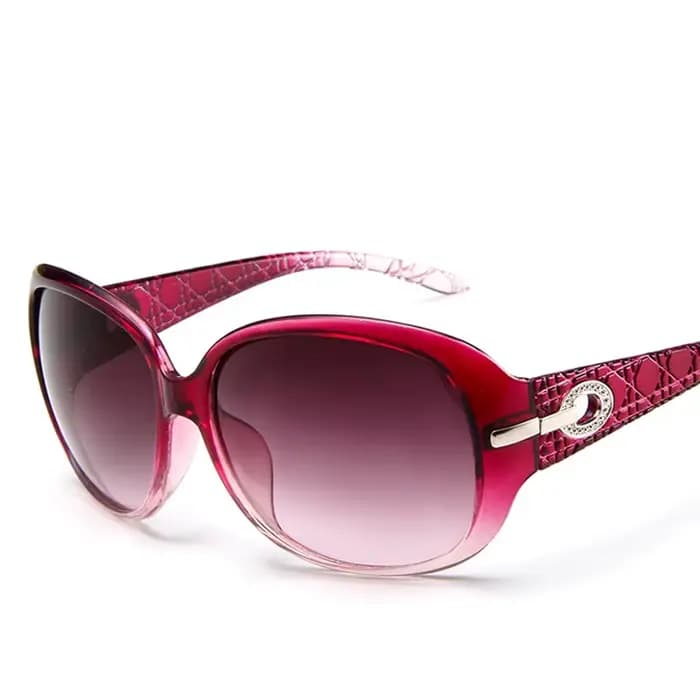 Femmes lunettes de soleil élégantes