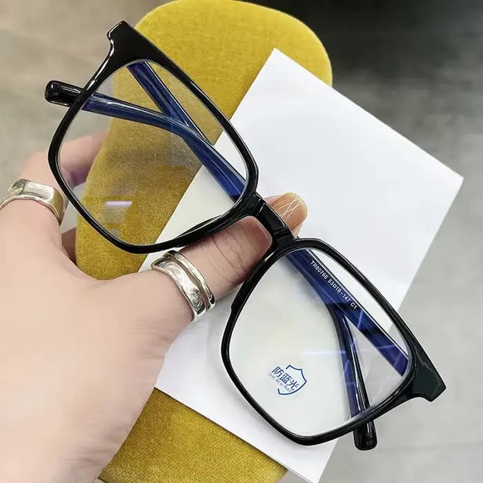 Lunettes à la mode pour hommes et femmes
