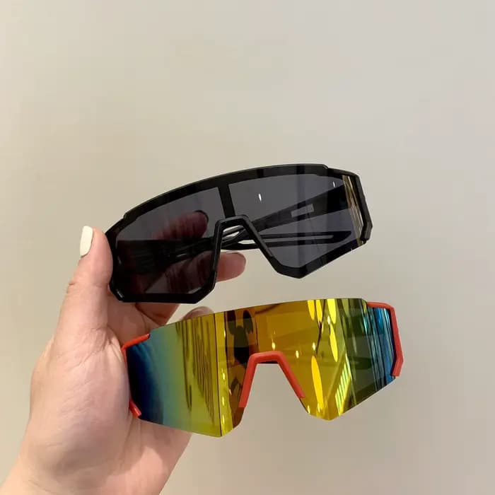 Beaux lunettes de soleil pour garçon