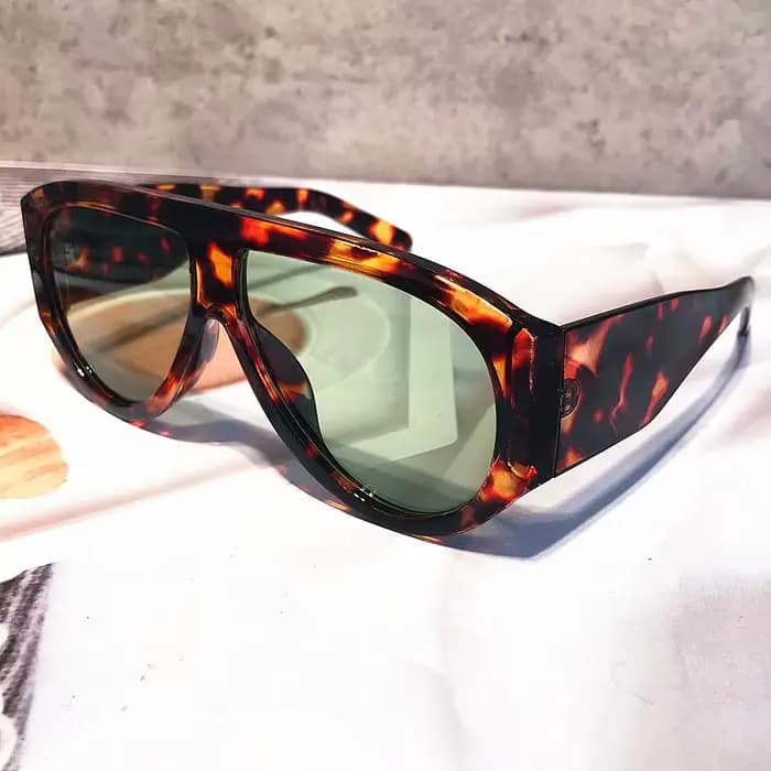 Nouvelles lunettes de soleil tendance pour femmes et hommes