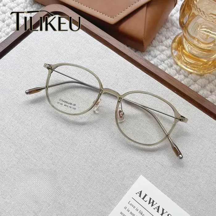 Nouvelle monture de lunettes ultra-légère en titane pour femmes