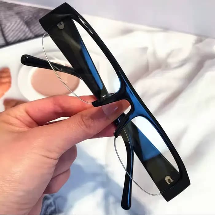 Lunettes de soleil vintage rectangulaires petites demi-cerclées noires pour femmes