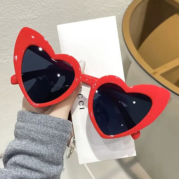 Cyclisme coeur lunettes de soleil femmes Vintage rouge coeurs en forme