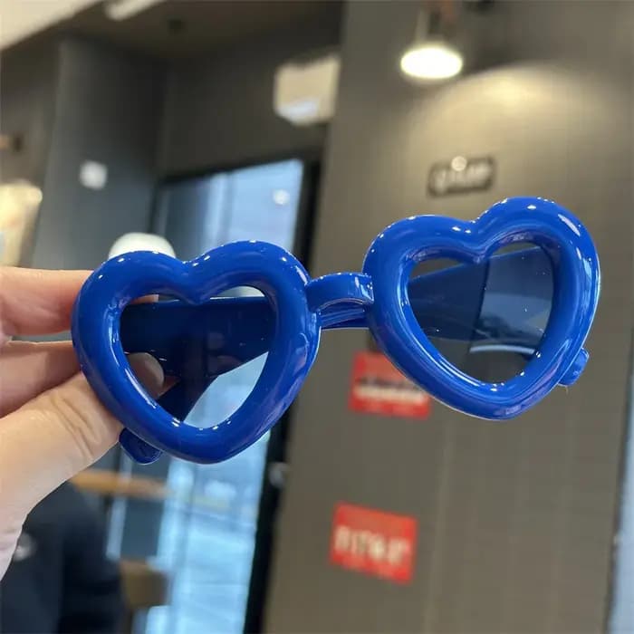 Nouvelles lunettes de soleil pour enfants