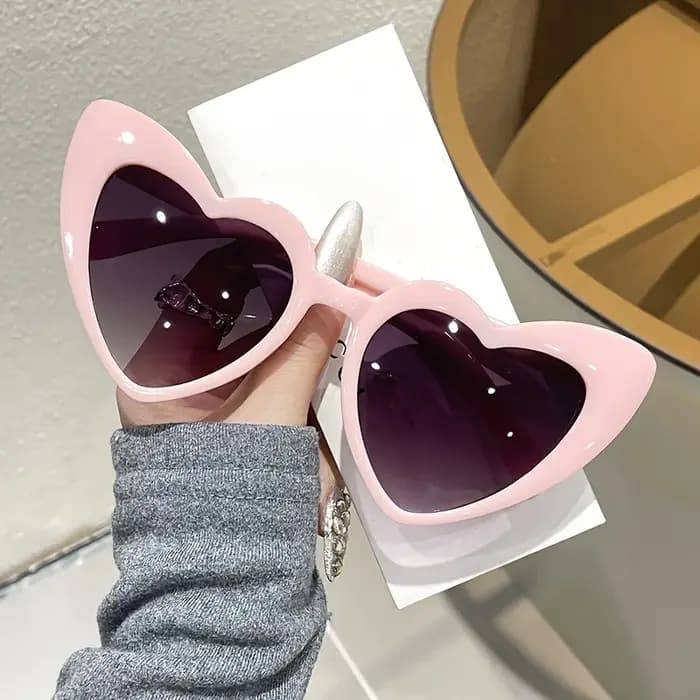 Cyclisme coeur lunettes de soleil femmes Vintage rouge coeurs en forme