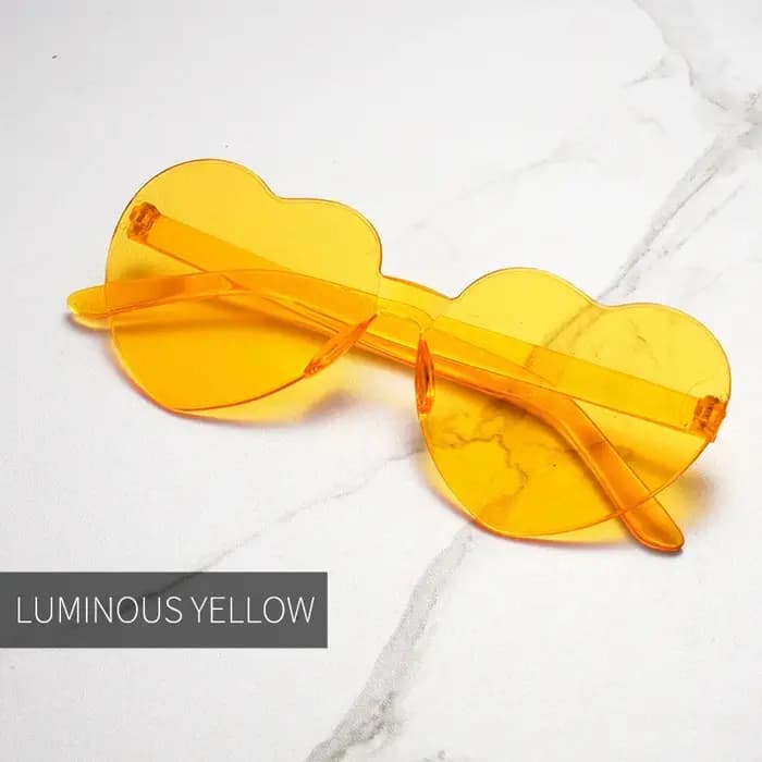 Lunettes de soleil sans cadre en forme de cœur