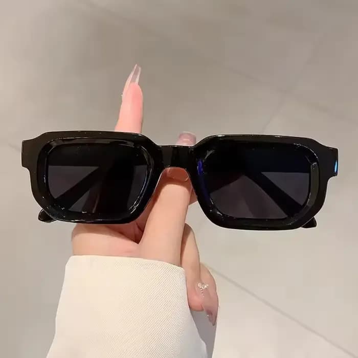 Lunettes de soleil tendance à monture fine