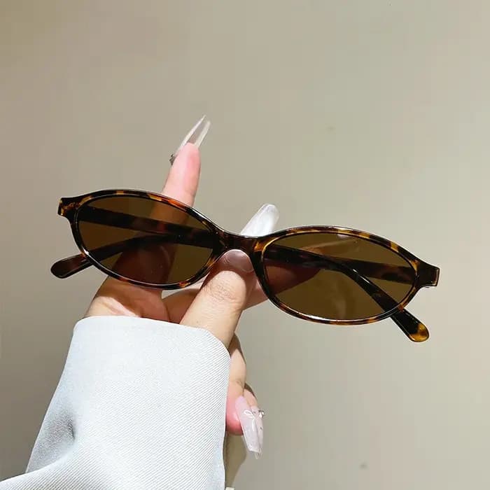 Lunettes de soleil ovales rétro pour femmes