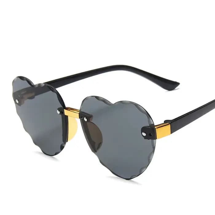 Lunettes de soleil pour enfants avec montures en forme de cœur