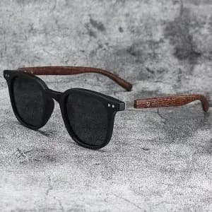 Lunettes de soleil à clous de jambe en grain de bois