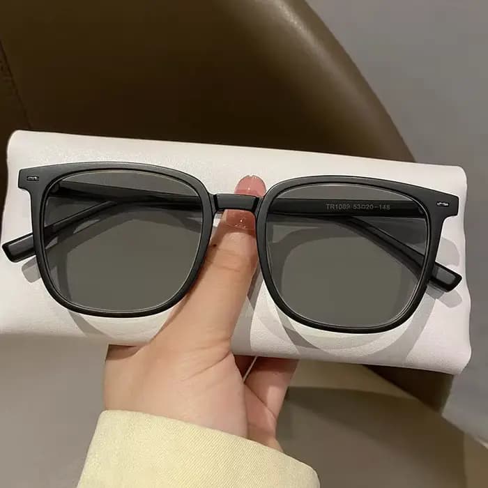 Lunettes de soleil myopie à cadre noir pour hommes
