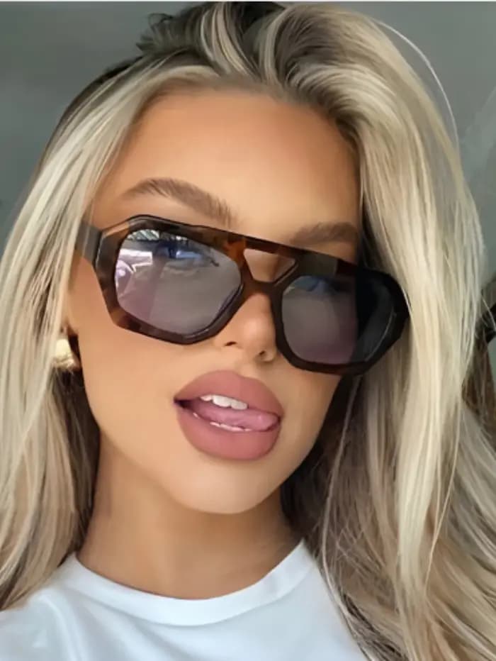 Lunettes de soleil irrégulières à double faisceau transfrontalier européennes et américaines 2023 Nouvelles lunettes de soleil rétro personnalisées populaires sur l'intérieur