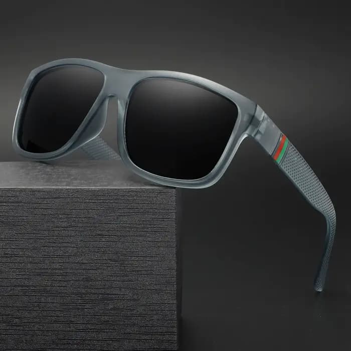 Marque classique hommes femmes carré UV400 lunettes de soleil en plein air