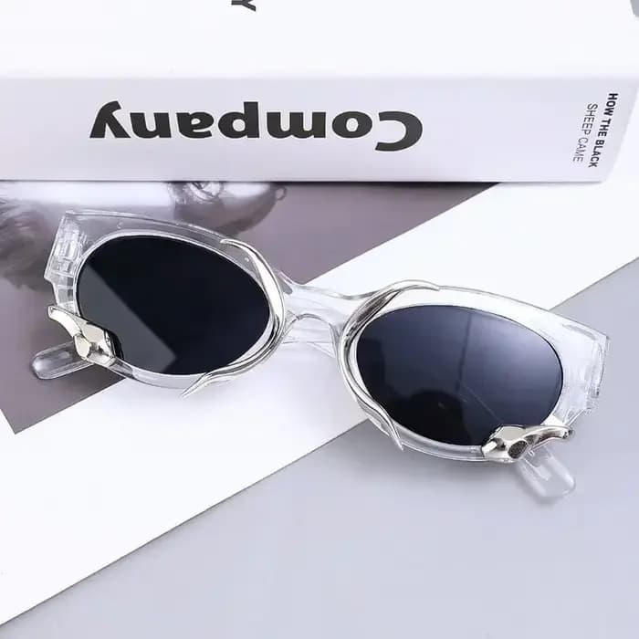 Lunettes de soleil Y2k avec serpents
