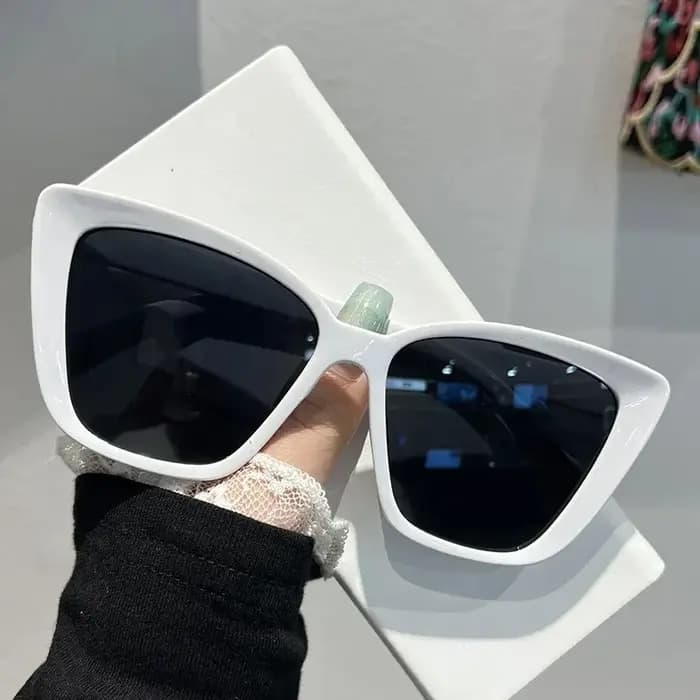 Lunettes de soleil œil de chat tendance pour femmes, lunettes de soleil carrées rétro, nouvelles lunettes de protection UV400, lunettes de soleil à la mode pour l'été