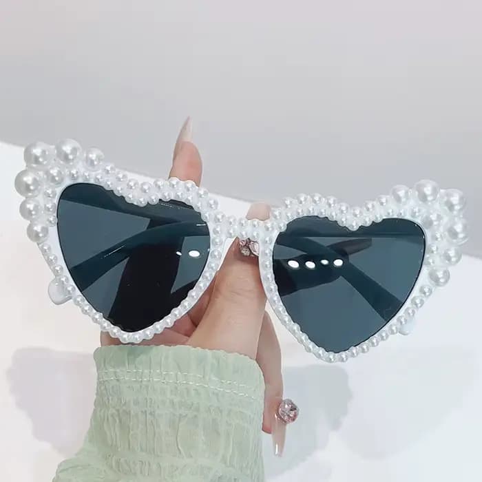 Lunettes de soleil de luxe en forme de cœur de perles pour femmes, jolies lunettes de fête de mariage pour dames, UV400, lunettes de mariée pour demoiselle d'honneur