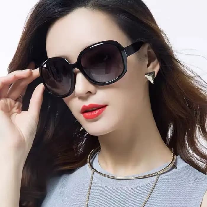 Lunettes de soleil surdimensionnées