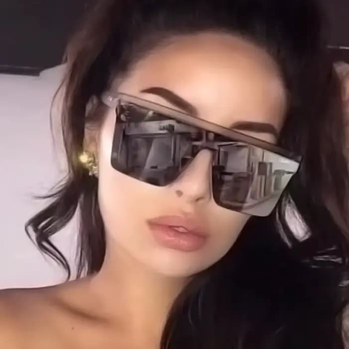 Nouvelles lunettes de soleil à monture épaisse