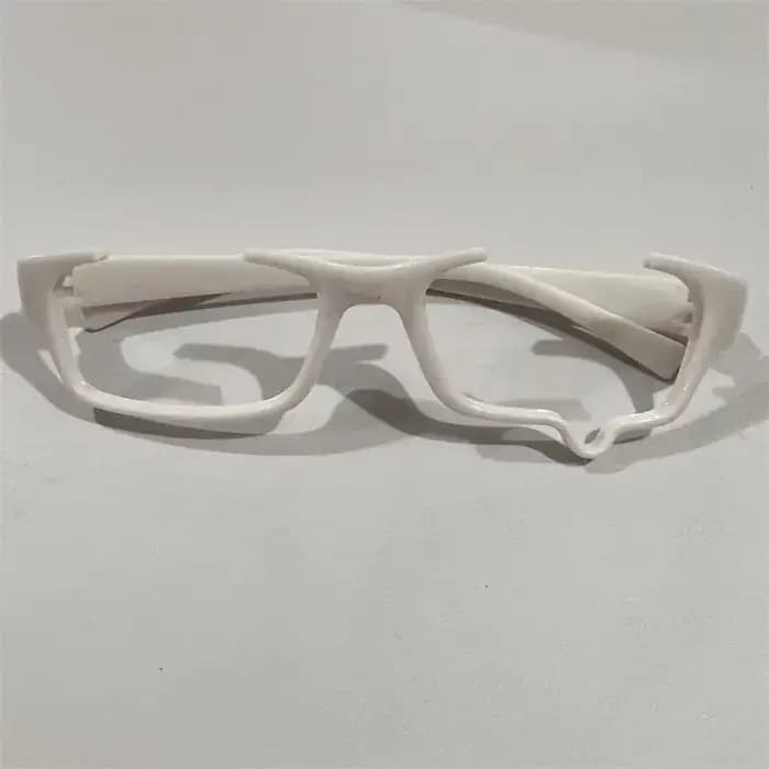 Lunettes demi-monture à la mode avec larmes