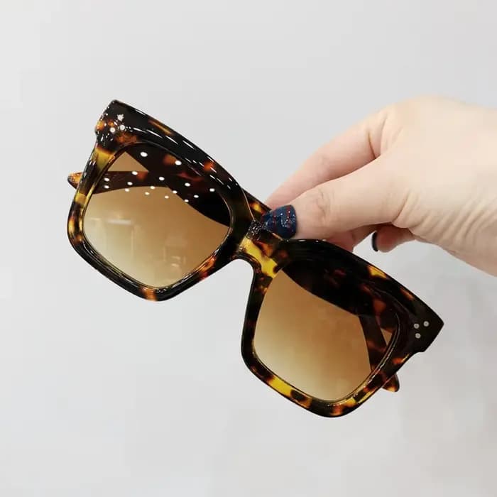 Classique rétro surdimensionné lunettes De soleil femme marque Vintage voyage grand cadre carré lunettes De soleil pour femme Oculos Lunette De Soleil
