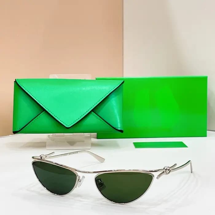 Lunettes de soleil artisanales de luxe 2890S Nouveauté 2026 Durables CAT EYE Sans Vis Lunette Soleil Femme Alliage Luxe Tendance Lunettes de soleil Homme