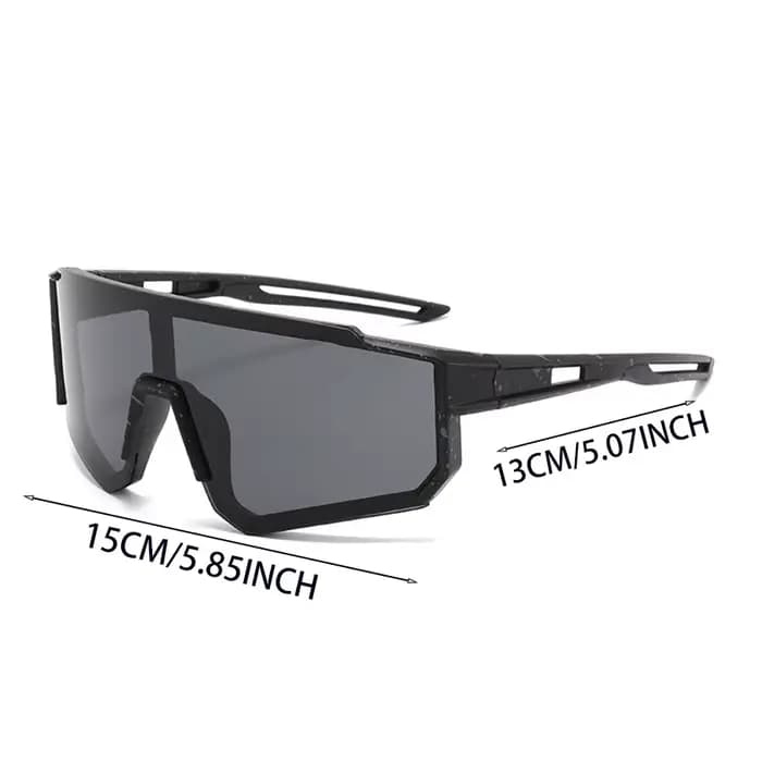 Une paire de lunettes élégantes pour hommes.