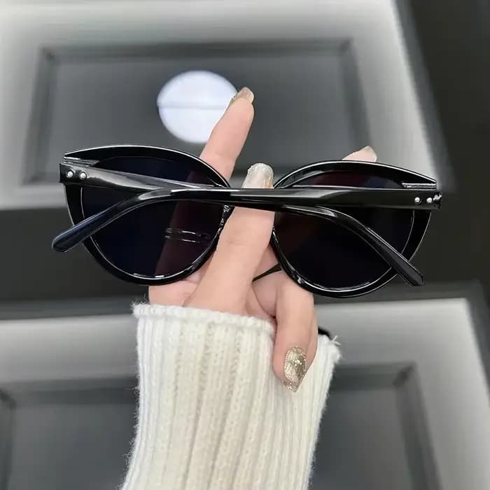 Lunettes de soleil rondes tendance pour femmes et hommes