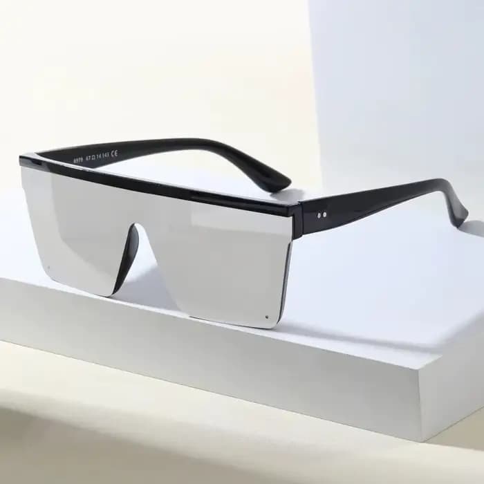 Lunettes de soleil une pièce à grande monture