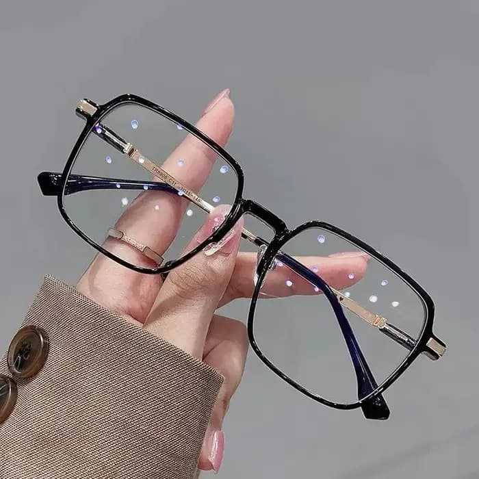 Lunettes de myopie ultralégères pour femmes