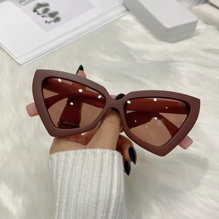 Nouveau Triangle polygone lunettes de soleil femmes hommes Vintage lunettes rétro oeil de chat lunet