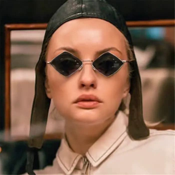 Hipster polygone femmes lunettes de soleil irrégulière Vintage petit cadre losange dames